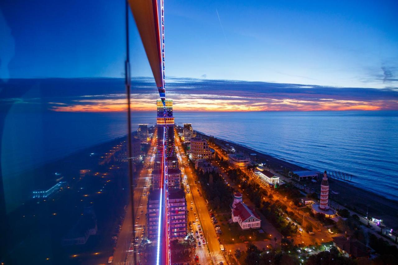 Orbi City Luxury Suite Batumi Exterior foto