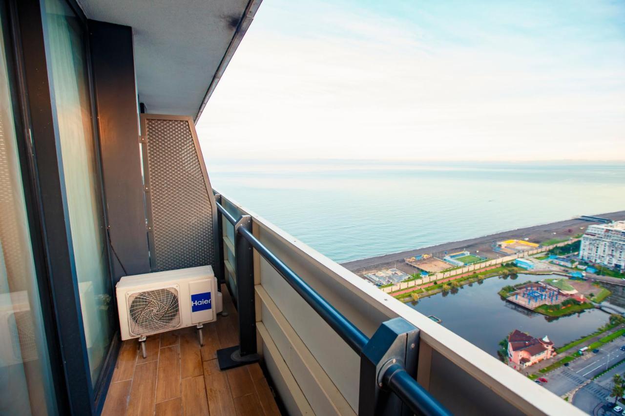 Orbi City Luxury Suite Batumi Exterior foto