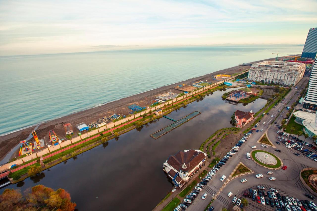 Orbi City Luxury Suite Batumi Exterior foto