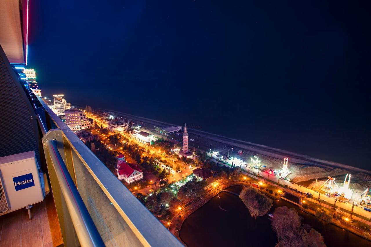 Orbi City Luxury Suite Batumi Exterior foto
